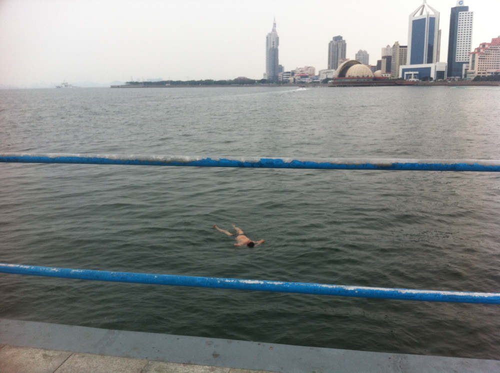 Man floating Qingdao